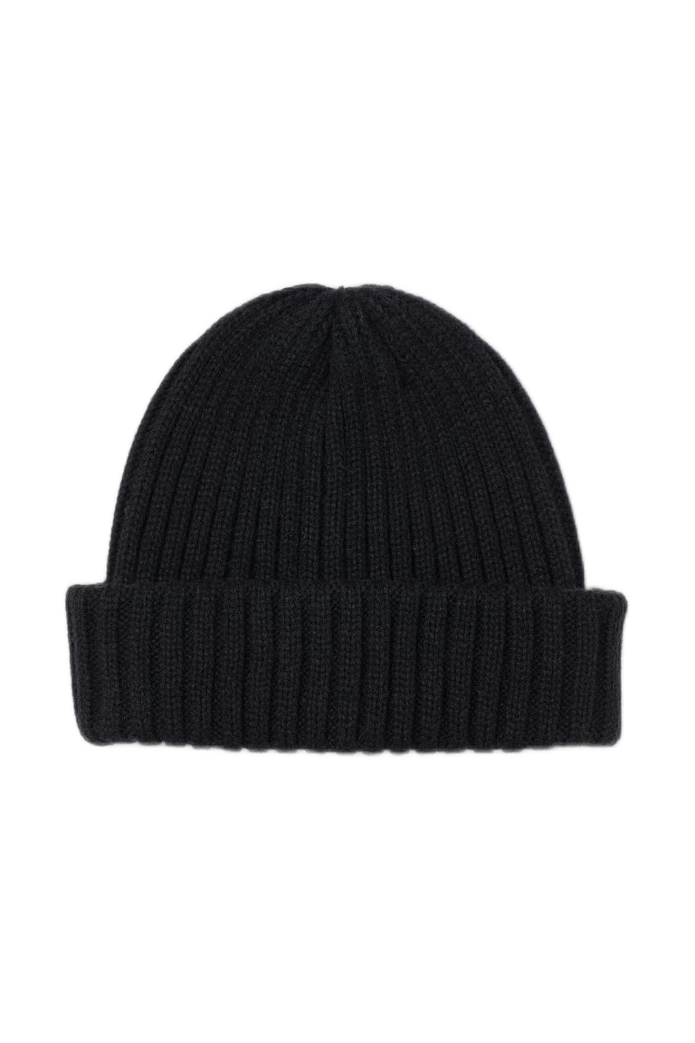Knitted Plain Black Beanie with Fleece