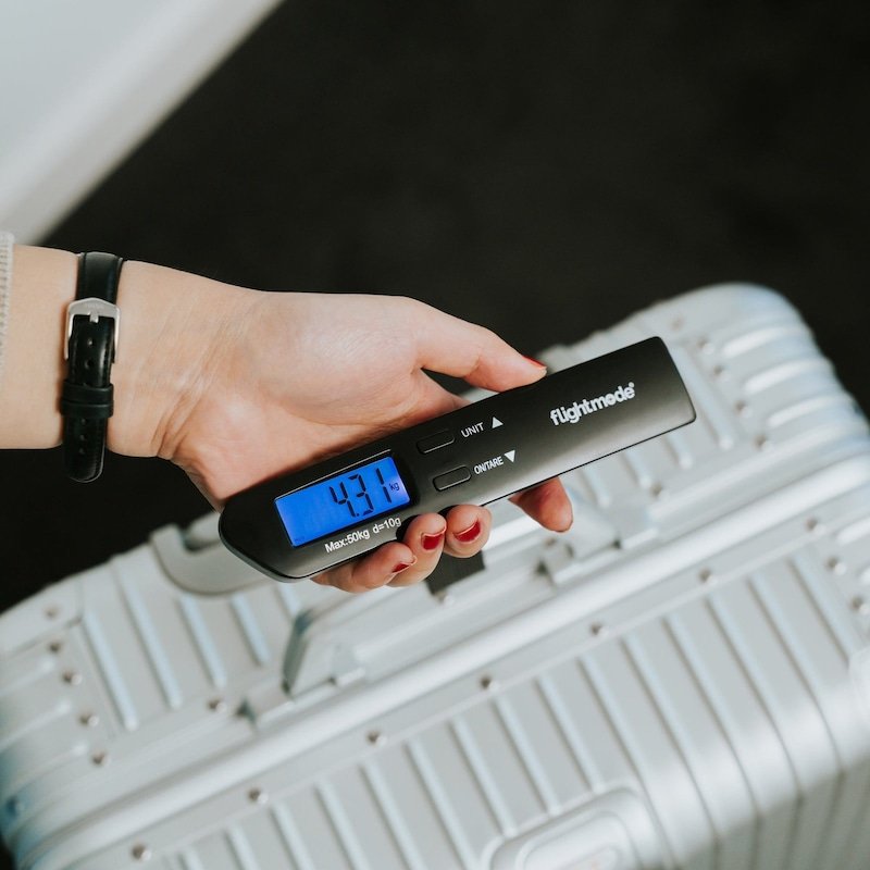 Digital Luggage Scale Battery Operated - Image 3