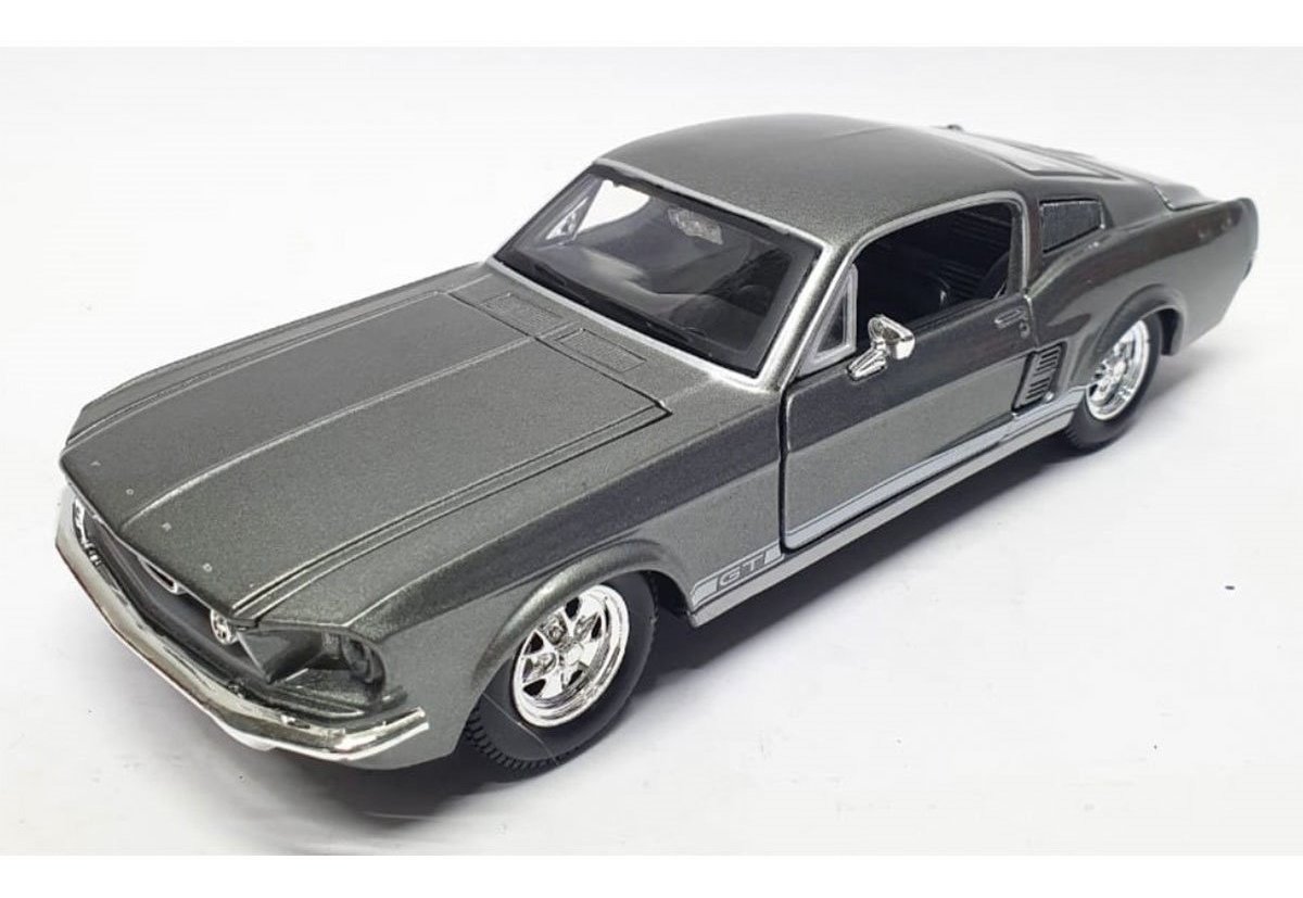 Maisto 1967 Ford Mustang GT 1:24
