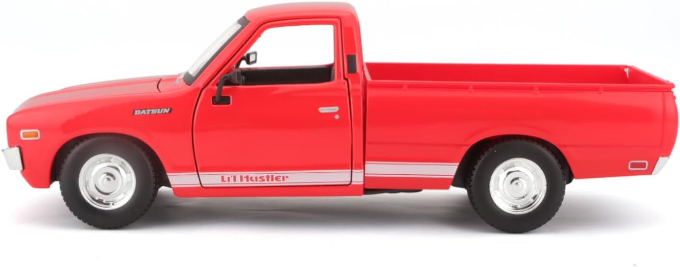 Maisto 1973 Datsun 620 Pickup 1:24 - Image 2