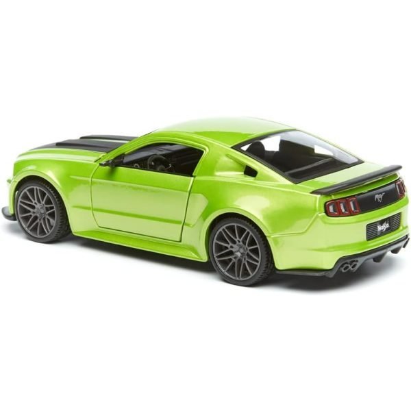 Maisto 2014 Ford Mustang Street Racer 1:24