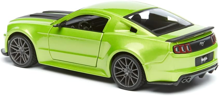 Maisto 2014 Ford Mustang Street Racer 1:24 - Image 2