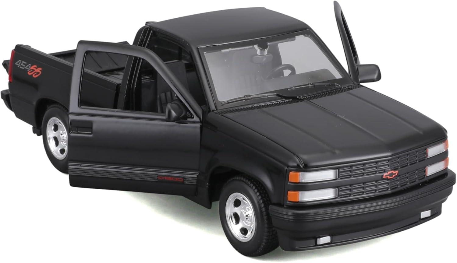 Maisto 1993 Chevrolet 454 SS Pickup 1:24 - Image 2